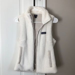 Patagonia white fuzzy vest